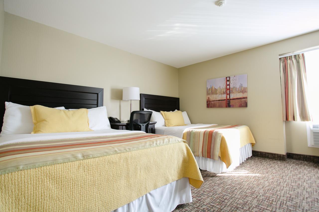 The Sleepy Owl Hotel Fort Frances Exterior foto